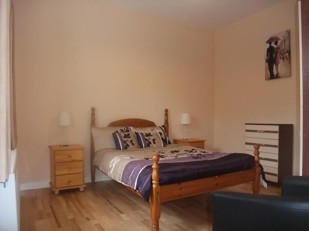 Katie'S Cottage Achill Sound Habitación foto
